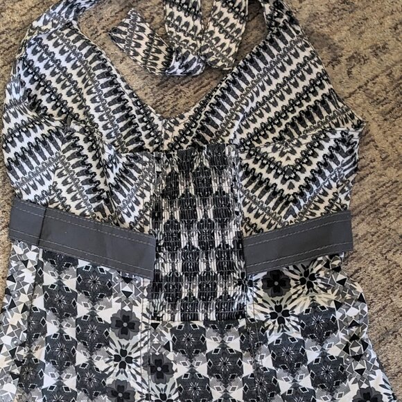 Athleta Pack Everywhere dress in black patchwork EUC size 2 - Picture 5 of 7